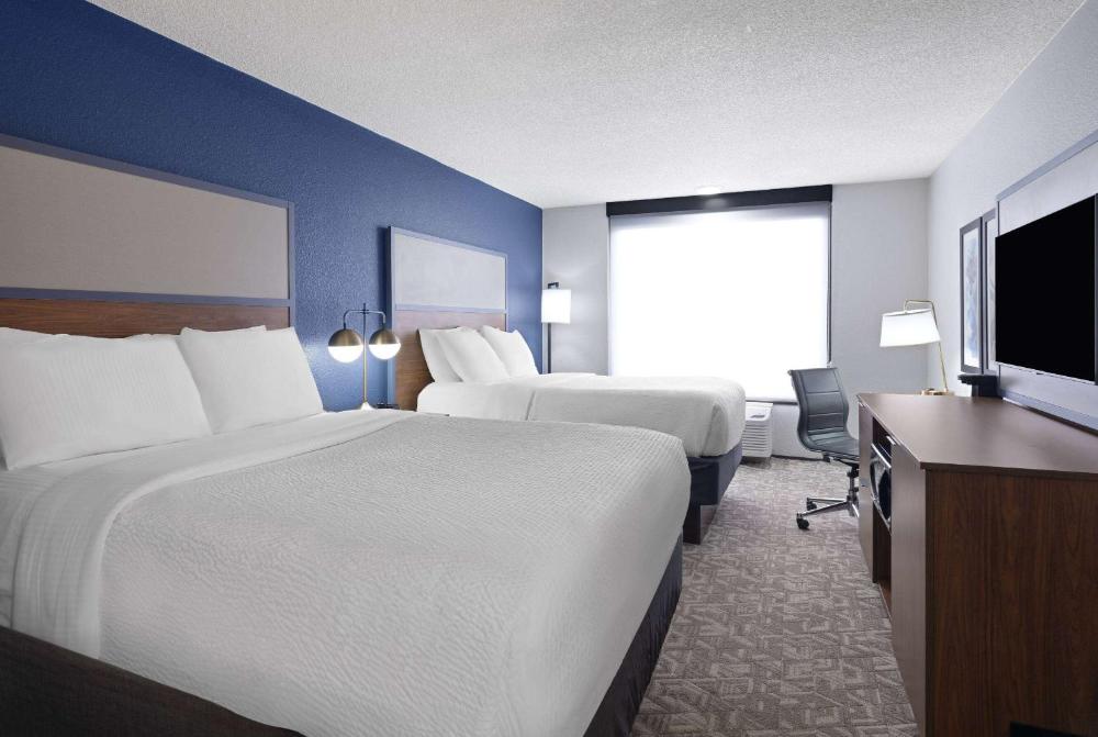 Double Room with Two Double Beds - Non-Smoking interior